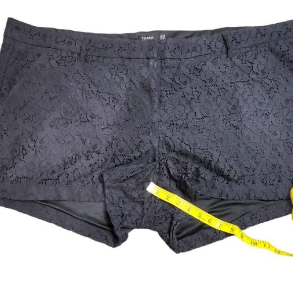 Torrid Plus Size Black Lace Dressy Studio Mini Shorts Plus Size 26 - Picture 7 of 8